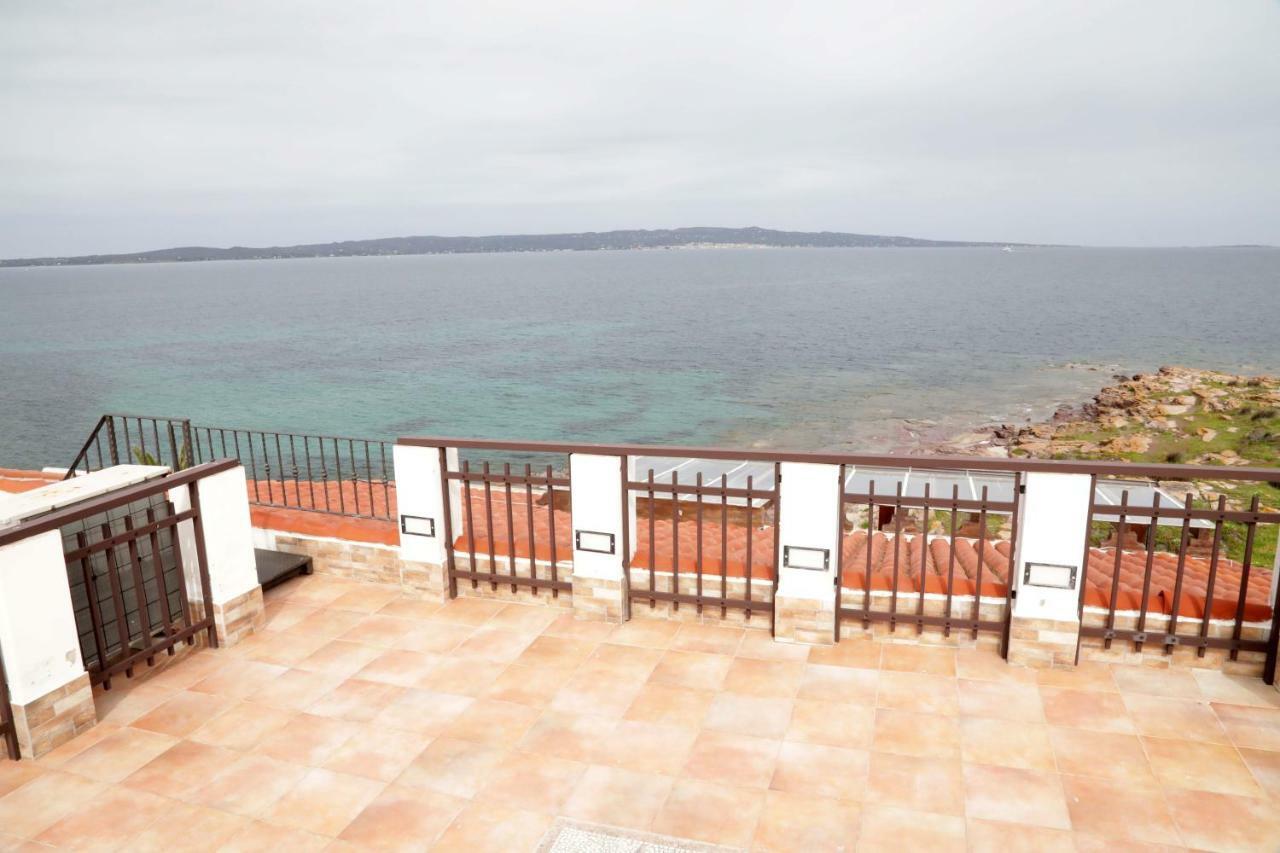 Luxury Apt Appartamento Calasetta Esterno foto