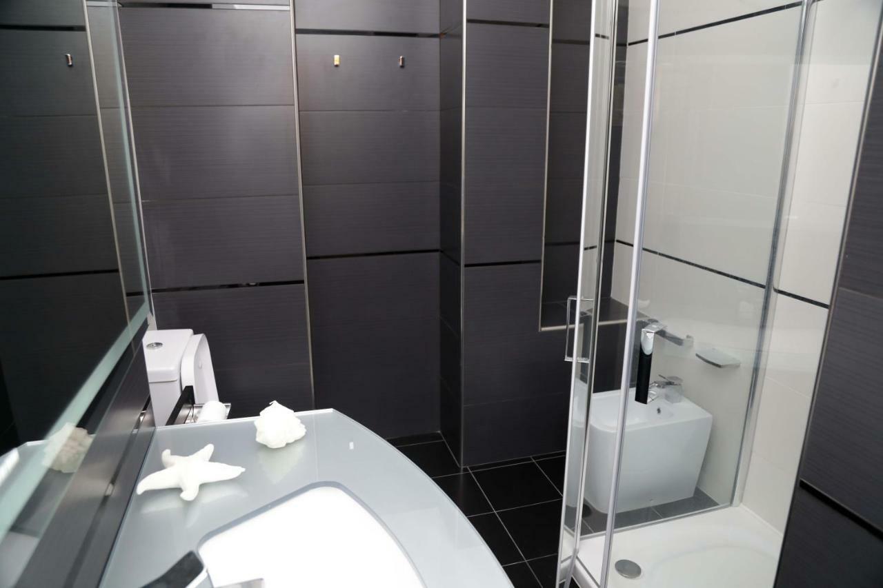 Luxury Apt Appartamento Calasetta Esterno foto